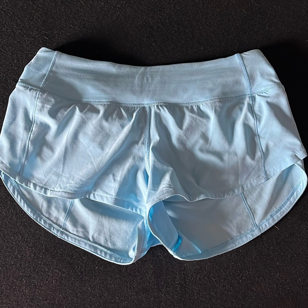 Lululemon Speed Up 2.5” shorts